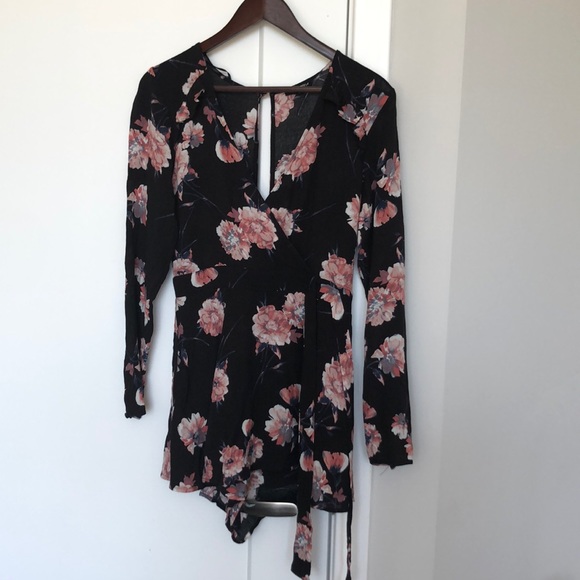 Romper - Picture 1 of 2